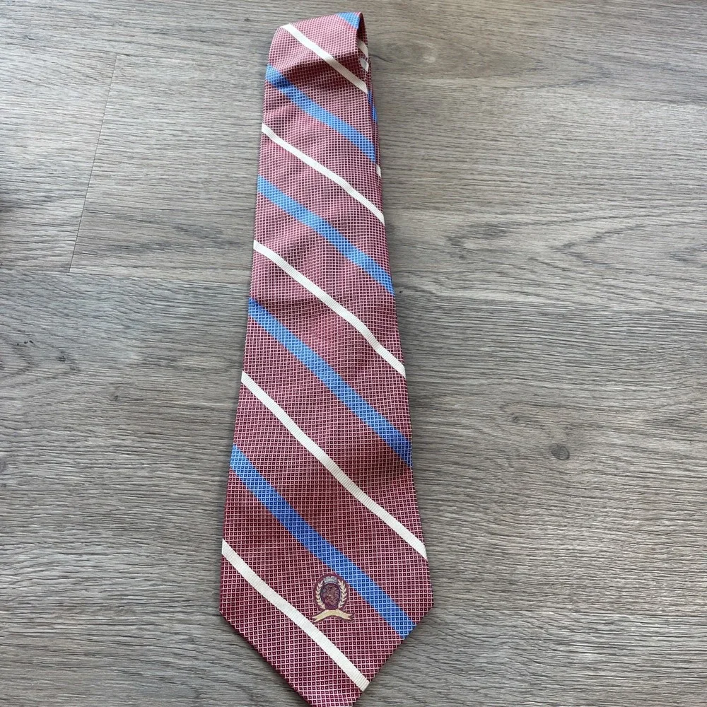 Tommy Hilfiger 100% silk